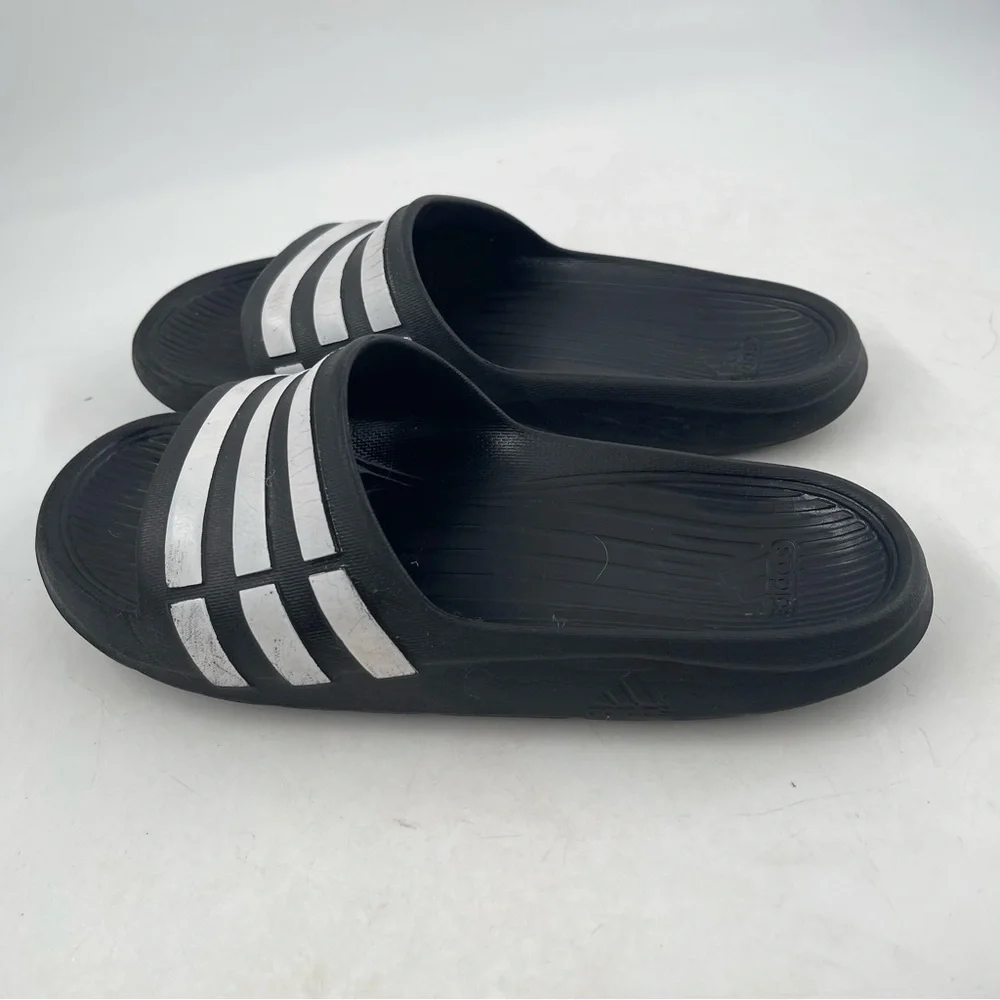 Adidas Kids Adilette -Size 6Y- Black White Comfort Shower Vacation Slide Sandals